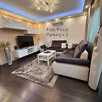 Local-lux Premium Apartment- 2 Bedrooms Balcony -2 Private Parking