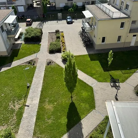 Local-lux 3 - 2 X Free Parking & Balcony Kecskemét