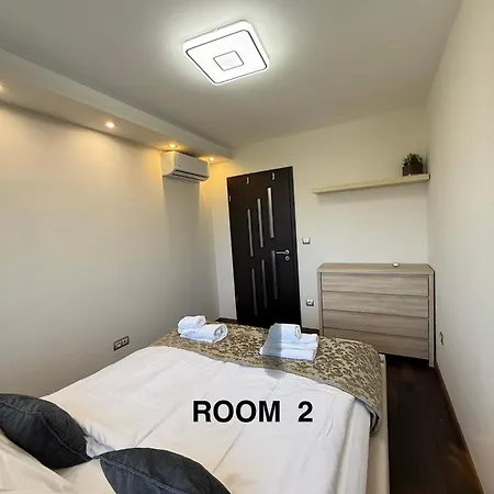 Local-lux 3 - 2 X Free Parking & Balcony Apartmán *