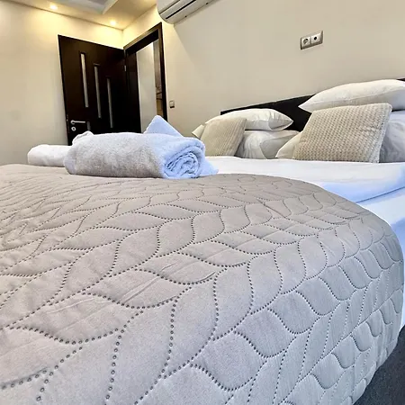 アパート Local-lux Premium Apartment- 2 Bedrooms Balcony -2 Private Parking