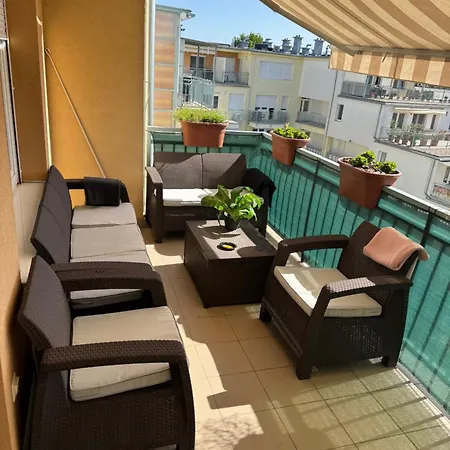 شقة Local-lux Premium Apartment- 2 Bedrooms Balcony -2 Private Parking *