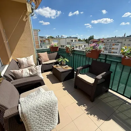 Apartament Local-lux Premium - Center, 2 Bedrooms, Balcony & 2 Private Parking *
