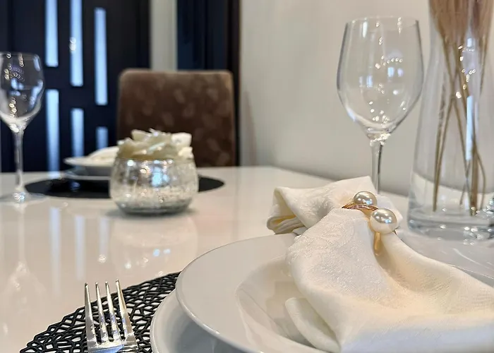 Διαμέρισμα Local-lux Premium Apartment- 2 Bedrooms Balcony -2 Private Parking