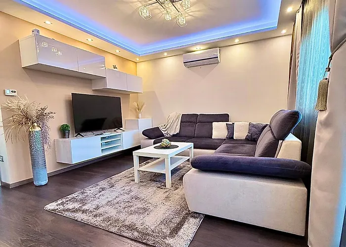 Local-Lux Apartman 3 szoba, privát parkoló Apartamento