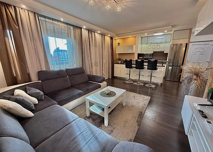 Διαμέρισμα Local-lux Premium Apartment- 2 Bedrooms Balcony -2 Private Parking *