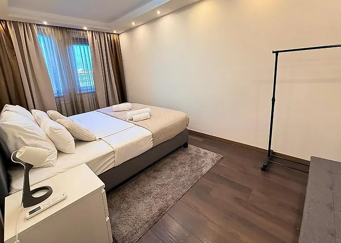 Διαμέρισμα Local-lux Premium Apartment- 2 Bedrooms Balcony -2 Private Parking Κεσκεμέτ
