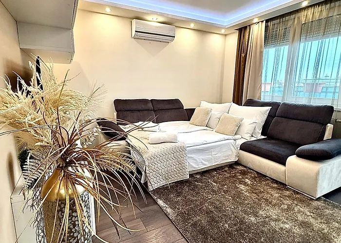 Διαμέρισμα Local-lux Premium Apartment- 2 Bedrooms Balcony -2 Private Parking Κεσκεμέτ